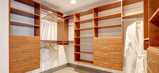 walk-in closet